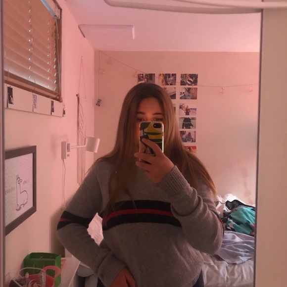 Brandy Melville top - Picture 3 of 3